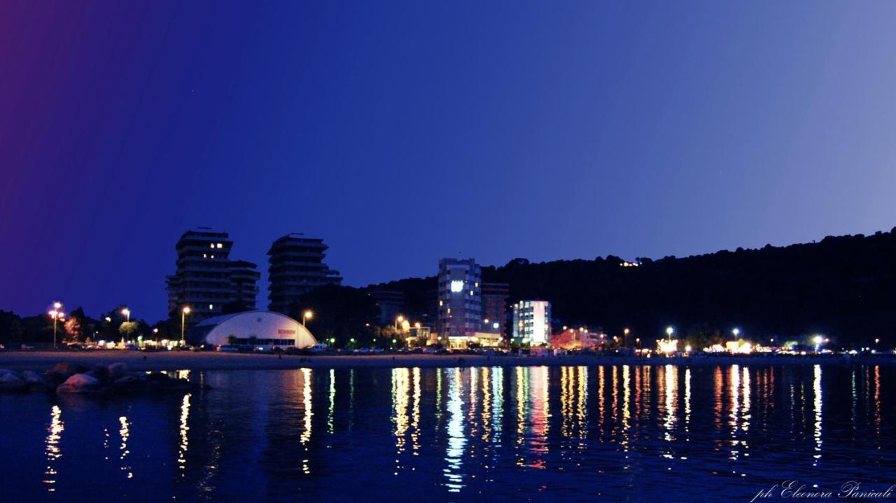 페자로 Casa Baia Flaminia 아파트 외부 사진